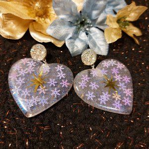Starburst w Snowflakes Heart Earrings, Sparkly Festive Holiday Queen.Pinup.....